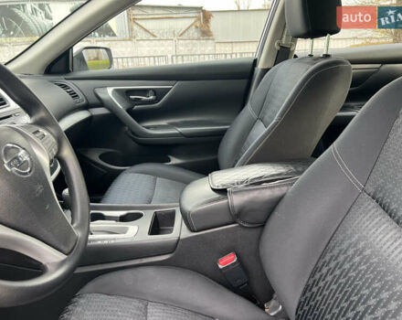 Сірий Ніссан Альтіма, об'ємом двигуна 2.49 л та пробігом 179 тис. км за 9900 $, фото 51 на Automoto.ua