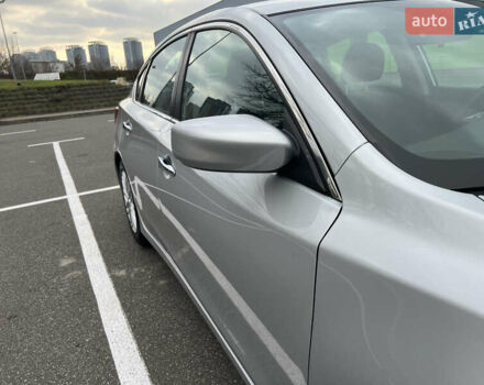 Сірий Ніссан Альтіма, об'ємом двигуна 2.49 л та пробігом 179 тис. км за 9900 $, фото 23 на Automoto.ua