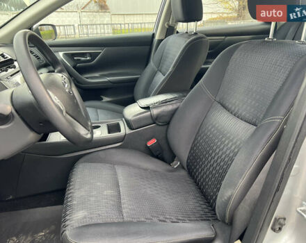 Сірий Ніссан Альтіма, об'ємом двигуна 2.49 л та пробігом 179 тис. км за 9900 $, фото 54 на Automoto.ua