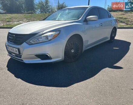 Серый Ниссан Альтима, объемом двигателя 2.49 л и пробегом 209 тыс. км за 8200 $, фото 2 на Automoto.ua