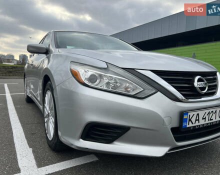 Сірий Ніссан Альтіма, об'ємом двигуна 2.49 л та пробігом 179 тис. км за 9900 $, фото 29 на Automoto.ua