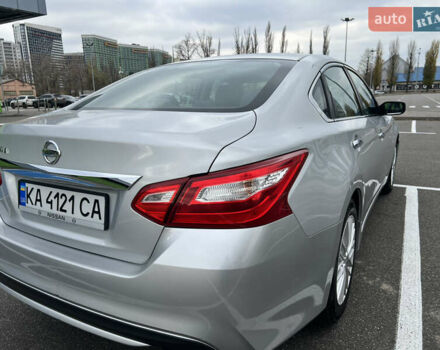 Сірий Ніссан Альтіма, об'ємом двигуна 2.49 л та пробігом 179 тис. км за 9900 $, фото 22 на Automoto.ua