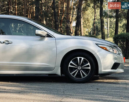 Серый Ниссан Альтима, объемом двигателя 2.49 л и пробегом 76 тыс. км за 10499 $, фото 15 на Automoto.ua