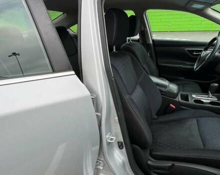 Сірий Ніссан Альтіма, об'ємом двигуна 2.49 л та пробігом 179 тис. км за 9900 $, фото 6 на Automoto.ua