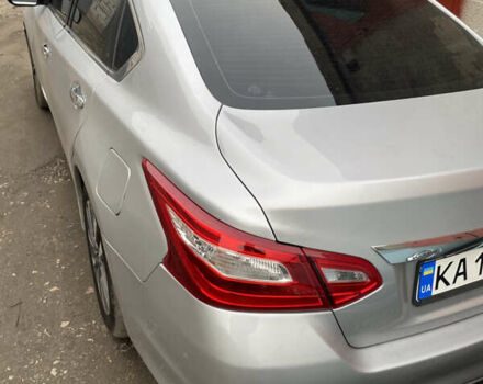 Сірий Ніссан Альтіма, об'ємом двигуна 2.49 л та пробігом 160 тис. км за 8700 $, фото 13 на Automoto.ua