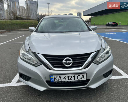 Сірий Ніссан Альтіма, об'ємом двигуна 2.49 л та пробігом 179 тис. км за 9900 $, фото 28 на Automoto.ua