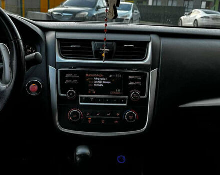 Серый Ниссан Альтима, объемом двигателя 2.49 л и пробегом 181 тыс. км за 10200 $, фото 20 на Automoto.ua