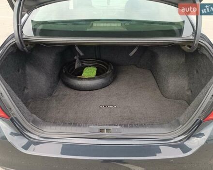 Сірий Ніссан Альтіма, об'ємом двигуна 2.49 л та пробігом 209 тис. км за 10000 $, фото 10 на Automoto.ua