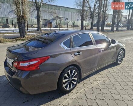 Серый Ниссан Альтима, объемом двигателя 2.49 л и пробегом 215 тыс. км за 9800 $, фото 7 на Automoto.ua