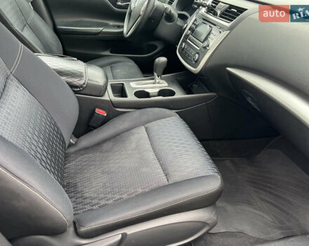 Сірий Ніссан Альтіма, об'ємом двигуна 2.49 л та пробігом 179 тис. км за 9900 $, фото 32 на Automoto.ua