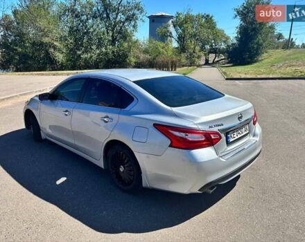 Серый Ниссан Альтима, объемом двигателя 2.49 л и пробегом 209 тыс. км за 8200 $, фото 5 на Automoto.ua