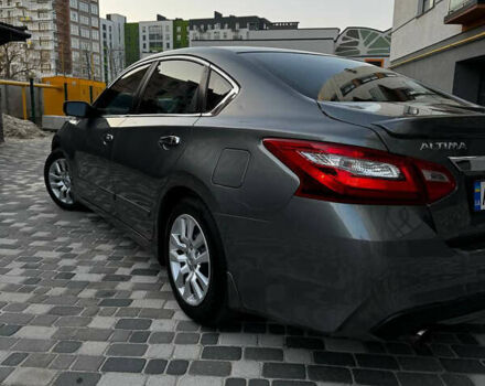 Серый Ниссан Альтима, объемом двигателя 2.49 л и пробегом 181 тыс. км за 10200 $, фото 7 на Automoto.ua