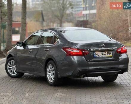 Сірий Ніссан Альтіма, об'ємом двигуна 2.49 л та пробігом 133 тис. км за 10950 $, фото 8 на Automoto.ua