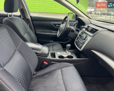 Сірий Ніссан Альтіма, об'ємом двигуна 2.49 л та пробігом 179 тис. км за 9900 $, фото 33 на Automoto.ua