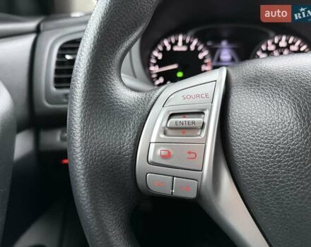 Сірий Ніссан Альтіма, об'ємом двигуна 2.49 л та пробігом 133 тис. км за 10950 $, фото 23 на Automoto.ua