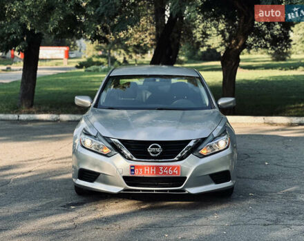 Серый Ниссан Альтима, объемом двигателя 2.49 л и пробегом 76 тыс. км за 10499 $, фото 2 на Automoto.ua