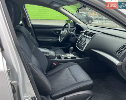 Сірий Ніссан Альтіма, об'ємом двигуна 2.49 л та пробігом 179 тис. км за 9900 $, фото 34 на Automoto.ua