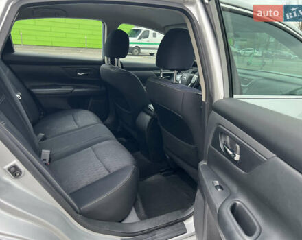 Сірий Ніссан Альтіма, об'ємом двигуна 2.49 л та пробігом 179 тис. км за 9900 $, фото 39 на Automoto.ua