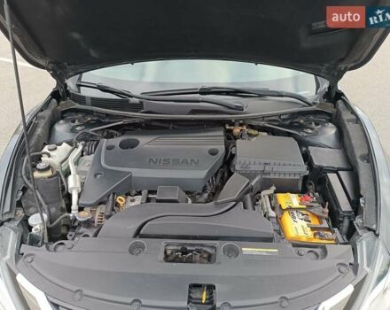 Сірий Ніссан Альтіма, об'ємом двигуна 2.49 л та пробігом 209 тис. км за 10000 $, фото 15 на Automoto.ua