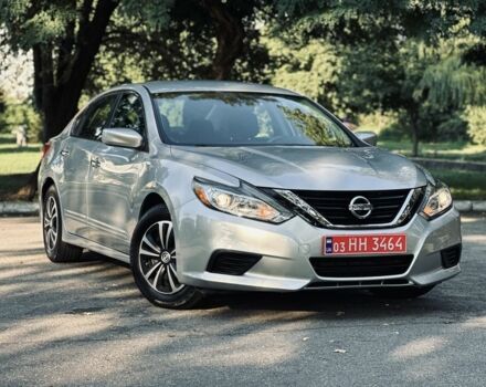 Серый Ниссан Альтима, объемом двигателя 2.5 л и пробегом 76 тыс. км за 10499 $, фото 4 на Automoto.ua