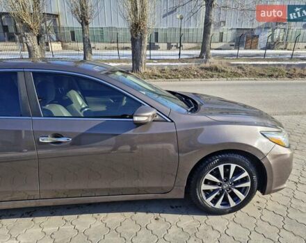 Серый Ниссан Альтима, объемом двигателя 2.49 л и пробегом 215 тыс. км за 9800 $, фото 5 на Automoto.ua