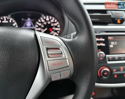 Сірий Ніссан Альтіма, об'ємом двигуна 2.49 л та пробігом 133 тис. км за 10950 $, фото 22 на Automoto.ua