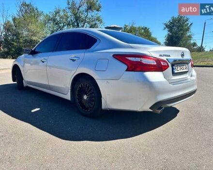 Серый Ниссан Альтима, объемом двигателя 2.49 л и пробегом 209 тыс. км за 8200 $, фото 13 на Automoto.ua