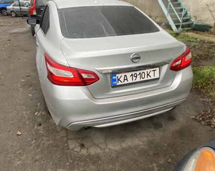 Сірий Ніссан Альтіма, об'ємом двигуна 2.49 л та пробігом 160 тис. км за 8700 $, фото 7 на Automoto.ua