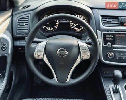 Серый Ниссан Альтима, объемом двигателя 2.49 л и пробегом 76 тыс. км за 10499 $, фото 38 на Automoto.ua