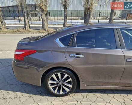 Серый Ниссан Альтима, объемом двигателя 2.49 л и пробегом 215 тыс. км за 9800 $, фото 8 на Automoto.ua