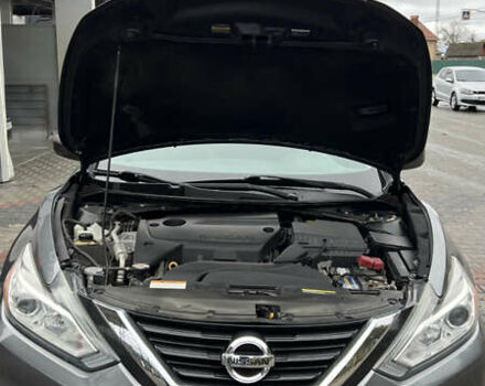 Сірий Ніссан Альтіма, об'ємом двигуна 2.49 л та пробігом 94 тис. км за 13800 $, фото 20 на Automoto.ua