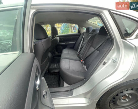 Сірий Ніссан Альтіма, об'ємом двигуна 2.49 л та пробігом 75 тис. км за 11500 $, фото 33 на Automoto.ua