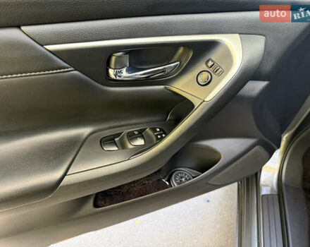 Серый Ниссан Альтима, объемом двигателя 2.49 л и пробегом 105 тыс. км за 12800 $, фото 9 на Automoto.ua