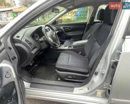 Сірий Ніссан Альтіма, об'ємом двигуна 2.49 л та пробігом 75 тис. км за 11500 $, фото 29 на Automoto.ua