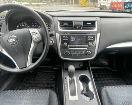 Сірий Ніссан Альтіма, об'ємом двигуна 2.49 л та пробігом 75 тис. км за 11500 $, фото 21 на Automoto.ua