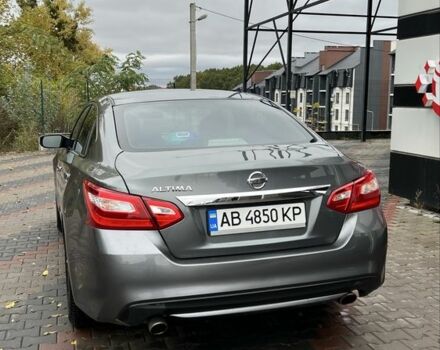 Серый Ниссан Альтима, объемом двигателя 2.5 л и пробегом 95 тыс. км за 12300 $, фото 5 на Automoto.ua