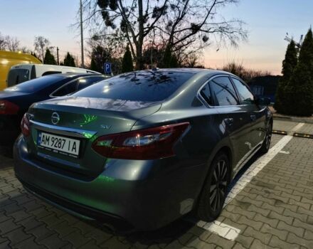 Серый Ниссан Альтима, объемом двигателя 2.5 л и пробегом 230 тыс. км за 9499 $, фото 5 на Automoto.ua