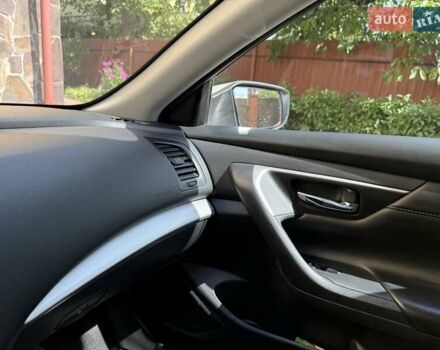 Серый Ниссан Альтима, объемом двигателя 2.49 л и пробегом 64 тыс. км за 14000 $, фото 25 на Automoto.ua