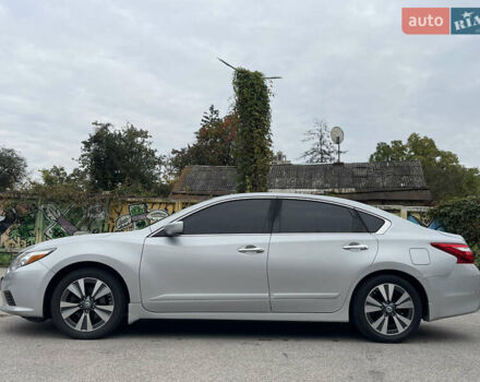 Сірий Ніссан Альтіма, об'ємом двигуна 2.49 л та пробігом 75 тис. км за 11500 $, фото 13 на Automoto.ua