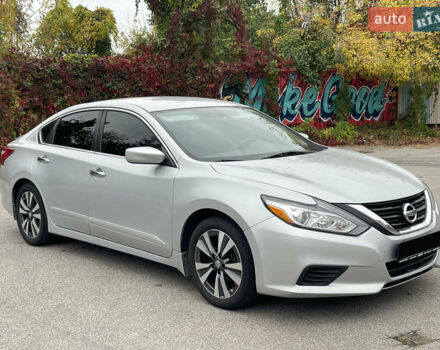Сірий Ніссан Альтіма, об'ємом двигуна 2.49 л та пробігом 75 тис. км за 11500 $, фото 4 на Automoto.ua