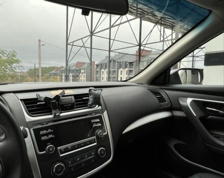 Серый Ниссан Альтима, объемом двигателя 2.5 л и пробегом 95 тыс. км за 12300 $, фото 14 на Automoto.ua