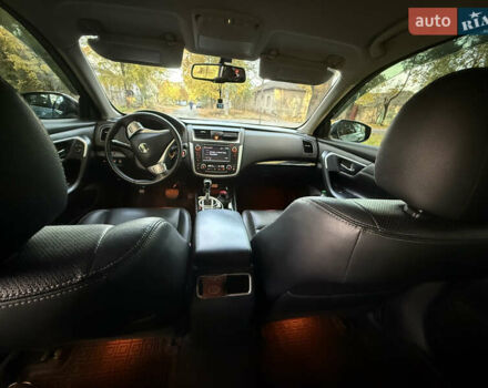 Серый Ниссан Альтима, объемом двигателя 2.49 л и пробегом 105 тыс. км за 12800 $, фото 5 на Automoto.ua