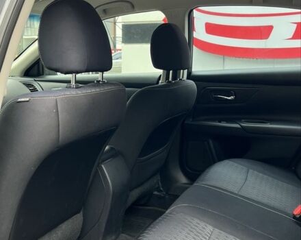 Серый Ниссан Альтима, объемом двигателя 2.5 л и пробегом 95 тыс. км за 12300 $, фото 16 на Automoto.ua