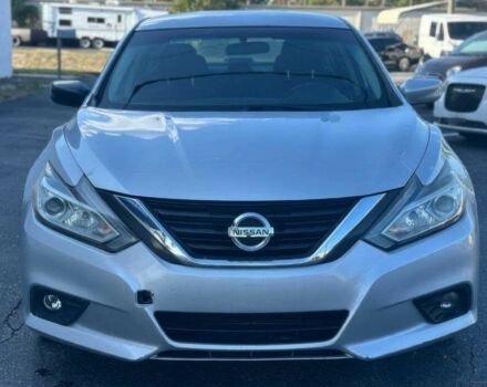 Серый Ниссан Альтима, объемом двигателя 2.5 л и пробегом 67 тыс. км за 1850 $, фото 1 на Automoto.ua