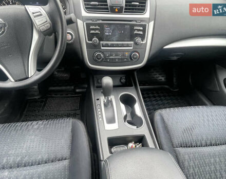 Сірий Ніссан Альтіма, об'ємом двигуна 2.49 л та пробігом 75 тис. км за 11500 $, фото 20 на Automoto.ua