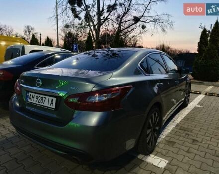 Серый Ниссан Альтима, объемом двигателя 2.49 л и пробегом 230 тыс. км за 9499 $, фото 5 на Automoto.ua