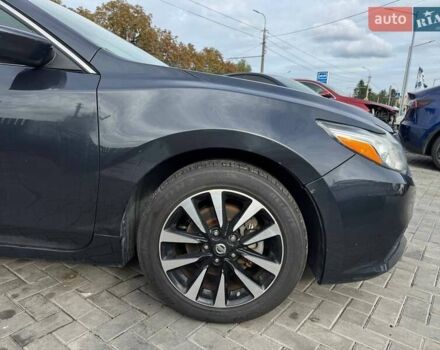 Серый Ниссан Альтима, объемом двигателя 2.5 л и пробегом 186 тыс. км за 8800 $, фото 9 на Automoto.ua