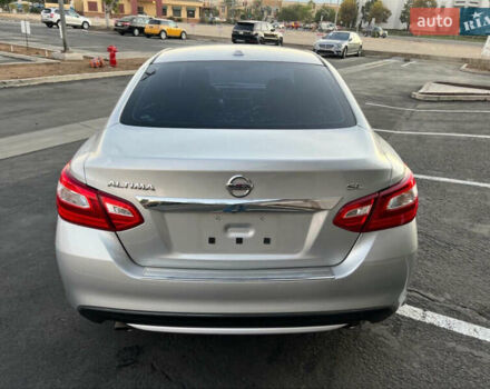 Серый Ниссан Альтима, объемом двигателя 2.49 л и пробегом 44 тыс. км за 2900 $, фото 2 на Automoto.ua
