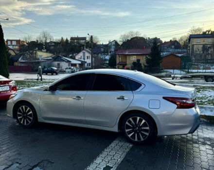 Серый Ниссан Альтима, объемом двигателя 2.49 л и пробегом 117 тыс. км за 11200 $, фото 2 на Automoto.ua