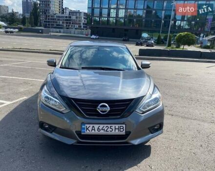 Серый Ниссан Альтима, объемом двигателя 2.49 л и пробегом 162 тыс. км за 13700 $, фото 8 на Automoto.ua